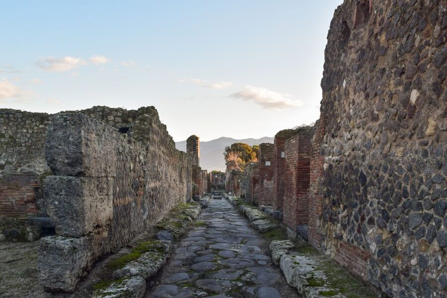 Pompeii: Skip-the-Line Entrance Ticket with Audio Guide - Frescoes, Banquets, and Plaster Casts That Feel Uncomfortably Real