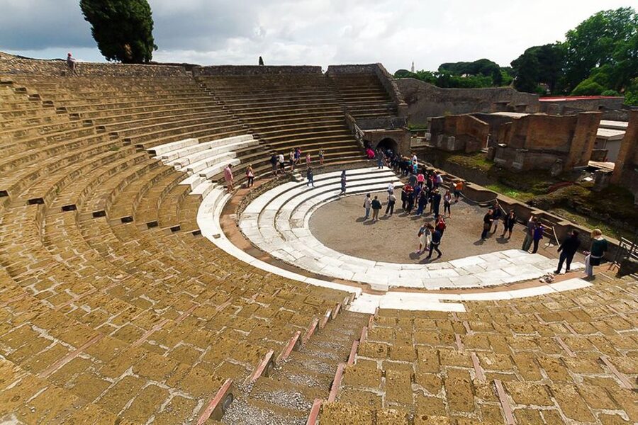 Pompeii: Skip-the-Line Guided Tour with Expert Archaeologist - Plaster casts and the eruption story you can’t forget