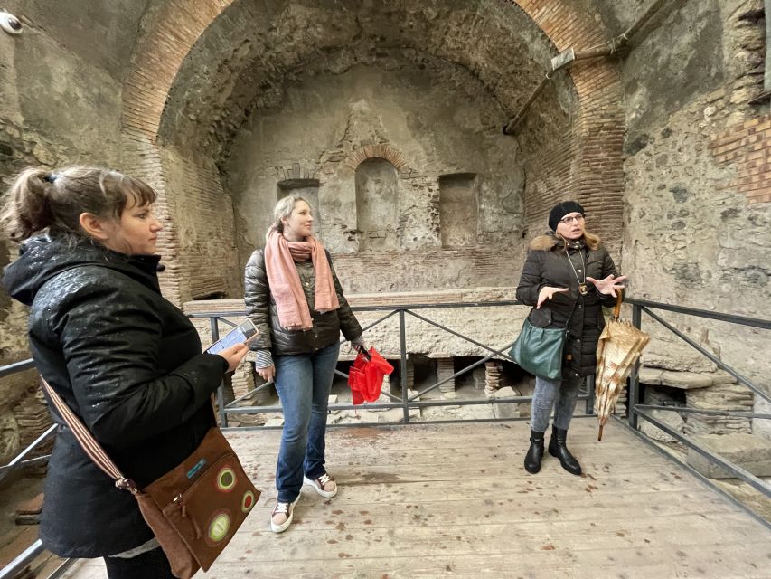 Pompeii: Small-Group Guided Tour with Skip-the-Line Ticket - Guides, Pace, and the Small-Group Advantage