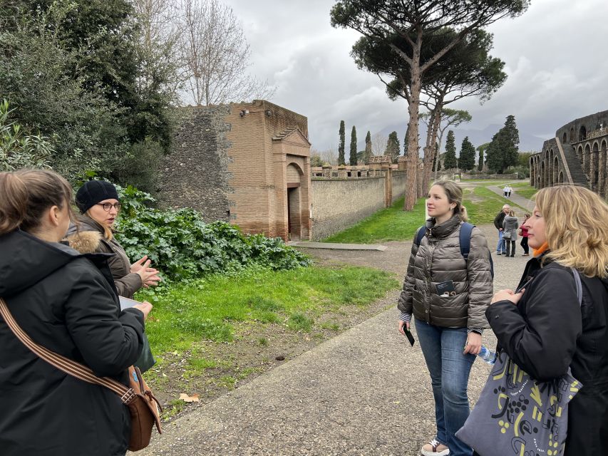 Pompeii: Small-Group Guided Tour with Skip-the-Line Ticket - Price and Value: When $282.08 per Group Makes Sense