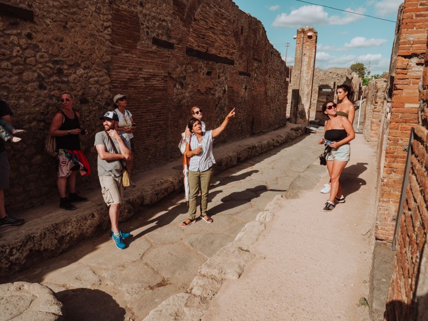 Pompeii: Small-Group Tour of Pompeii and Herculaneum - Where it ends, and your return plan