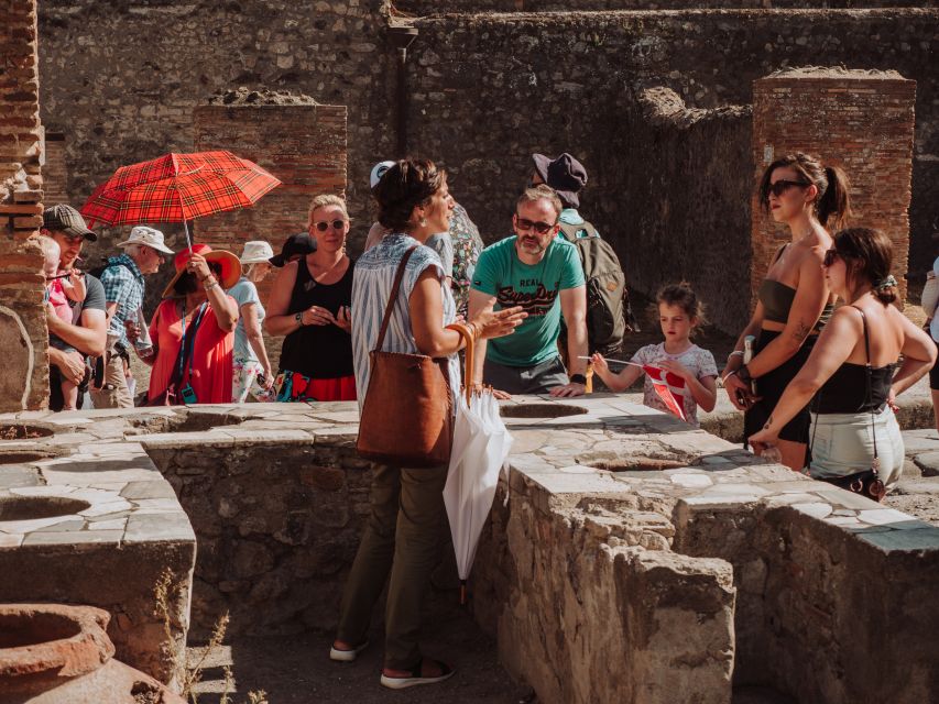 Pompeii: Small-Group Tour of Pompeii and Herculaneum - Traveling by Circumvesuviana to Ercolano