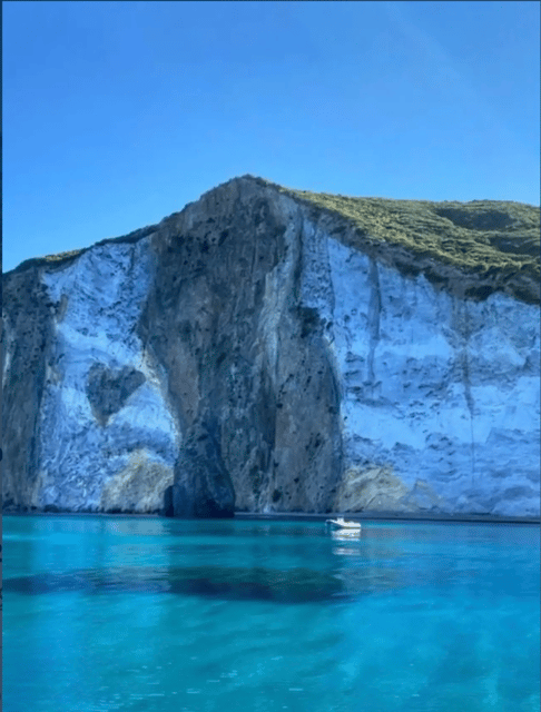 Ponza/Palmarola boat tour with lunch on board - Key things to know before you go