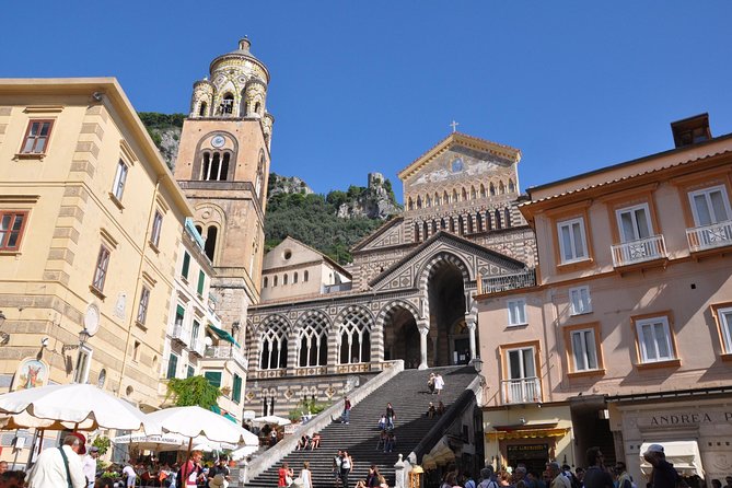 Positano & Amalfi Boat Tour from Naples with Light Lunch - Getting from Naples to the boat: the minibus part