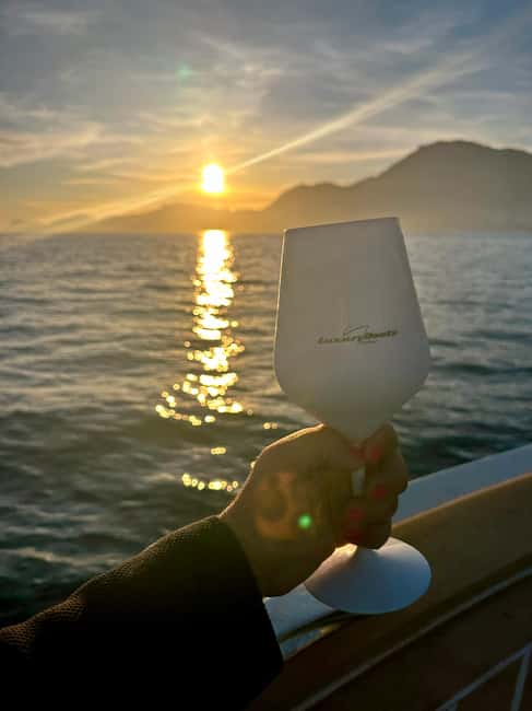 Positano: Shared Sunset Cruise - Meeting at Hotel Covo dei Saraceni, Then Off to Praiano