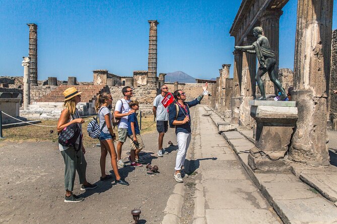 Priority Access Pompeii & Mt. Vesuvius Full day from Sorrento - Lunch and timing: you control the meal, but you do not control the schedule