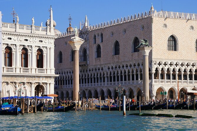 Private 3 hrs Venice Tour: St Mark's, Walking tour & Boat tour - St Mark’s Basilica, Skip-the-Line Style