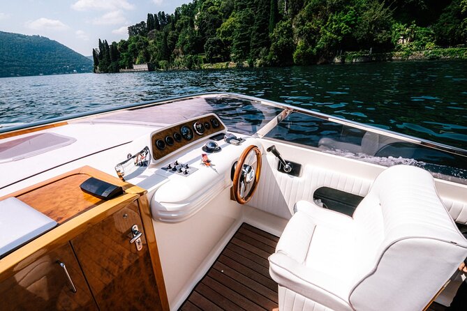 Private Cruise on Lake Como with Speedboat from 1H to 4H - Torno and Villa Pliniana: a short swim with big scenery