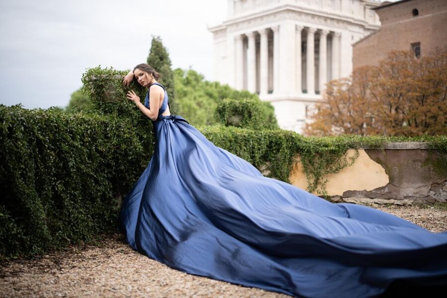 Professional Photoshoot in Rome - Posing help you can actually use