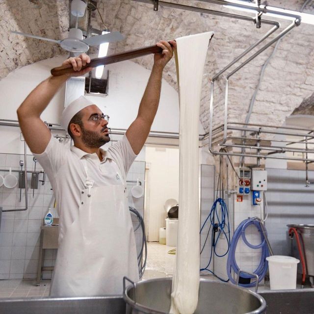 Puglia: Masseria Seppunisi Tour, Cheese, Burrata Tasting - Getting there: find the farm, not the village shops