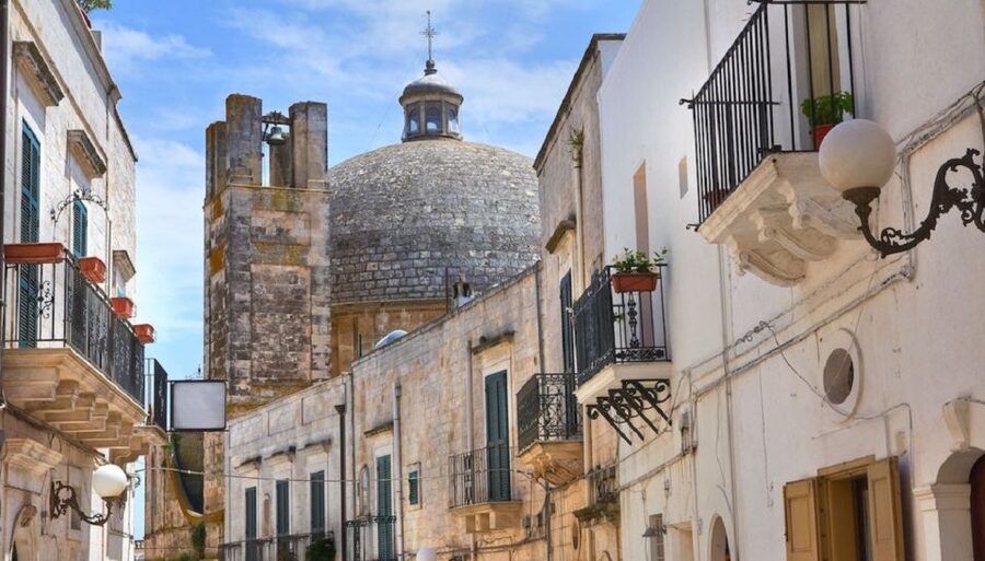 Puglia: Mozzarella Experience at an Apulian Farm - The mozzarella workshop, where milk becomes mozzarella in real time
