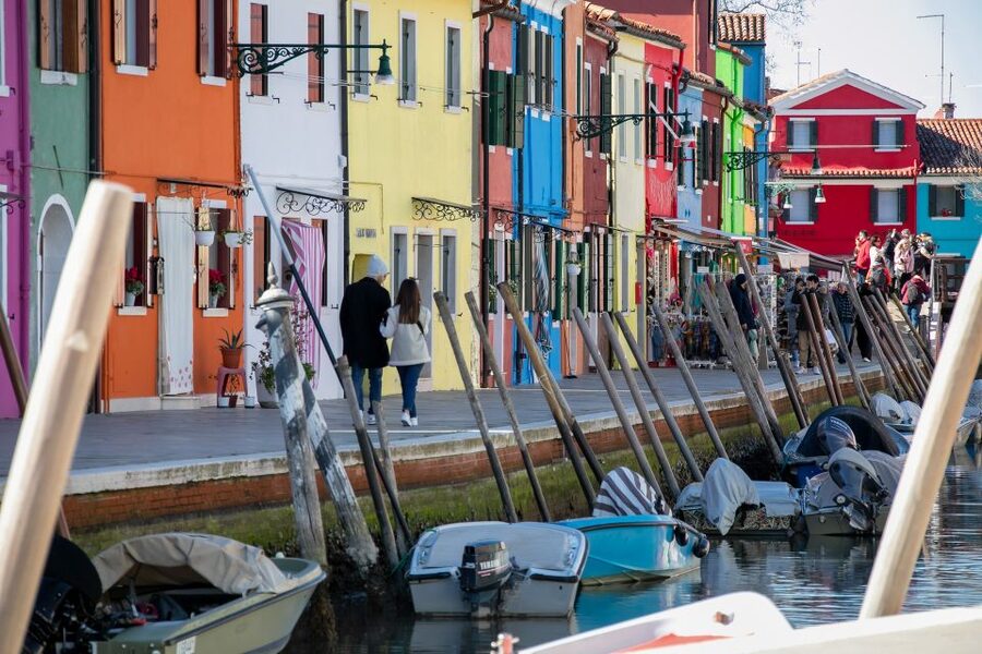 Punta Sabbioni: Murano, Burano & Torcello Guided Boat Tour - Burano: Colorful Streets and the Right Amount of Free Time