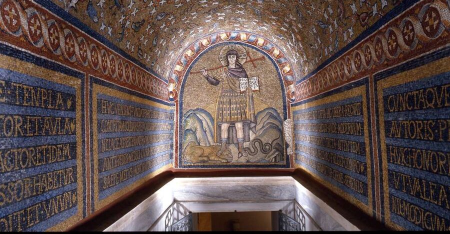 Ravenna: UNESCO Mosaics Entry Tickets - St. Andrew’s Chapel in the Archiepiscopal Museum: small space, sharp meaning