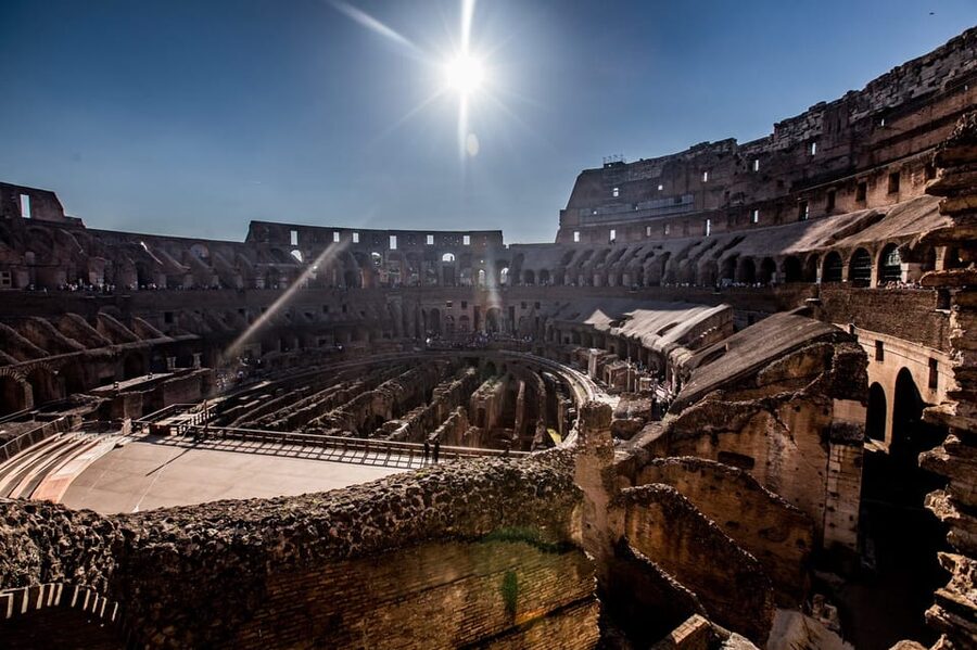 Rome: 1-Hour Fast Colosseum Tour - Where you meet on Via dei Fori Imperiali, and how not to waste time