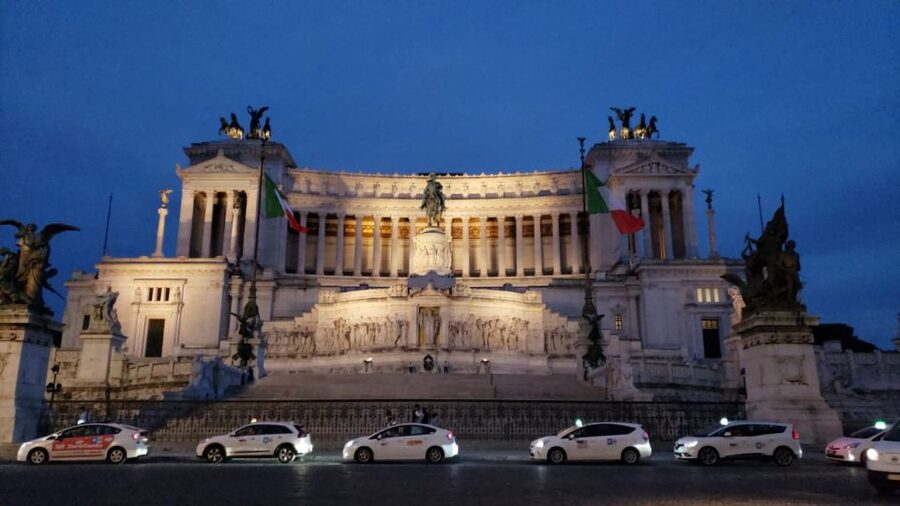 Rome: 2-Hour Golf Cart Sightseeing Tour at Night - Pantheon to Piazza Navona: classical Rome with night-street energy