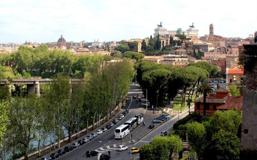 Rome: 3-Hour Panoramic Luxury Golf Cart Tour - St. Peter’s Cathedral Trivia and the Vatican Build-Up