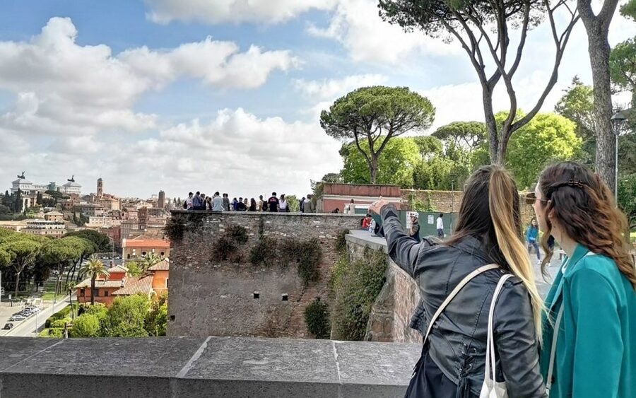 Rome: 3-Hour Panoramic Luxury Golf Cart Tour - Value at About $50 Per Person, and When It’s Worth It