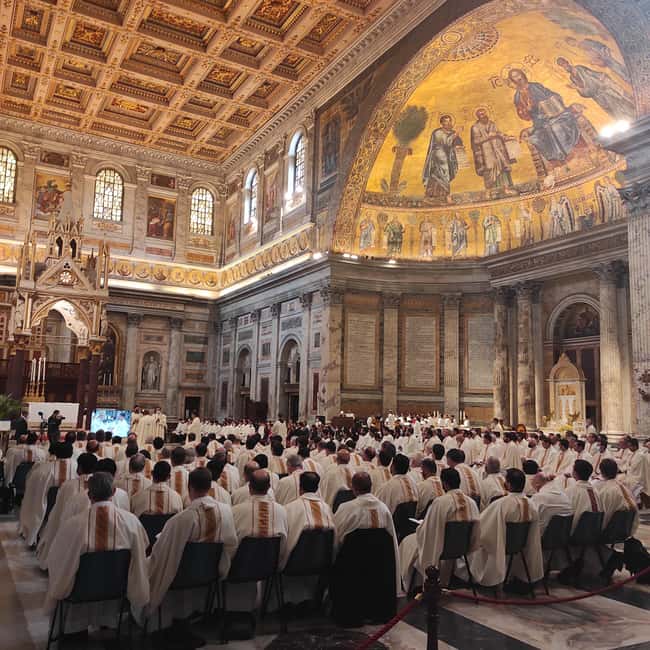 Rome: 4-Hour Private Tour with Driver - Trevi Fountain, coffee time, and the fastest way to do the iconic moment