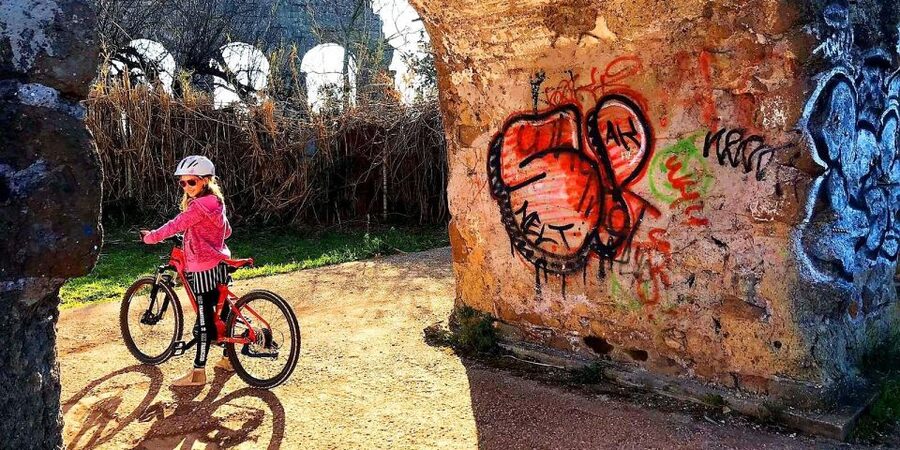 Rome: Appian Way & Catacomb Sunset E-bike Tour with Aperitif - Why this Appian Way e-bike ride feels like a Rome reset