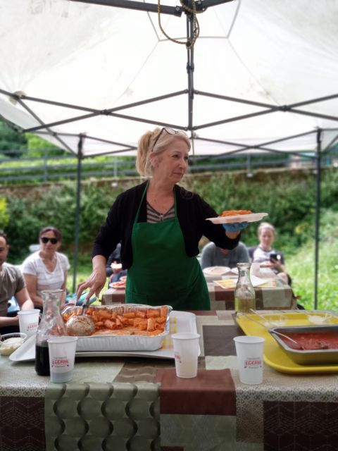 Rome: Appian Way E-Bike Tour Catacombs, Aqueducts & Picnic - Photo-stop Rome: Aurelian Walls and the Tomb of Cecilia Metella