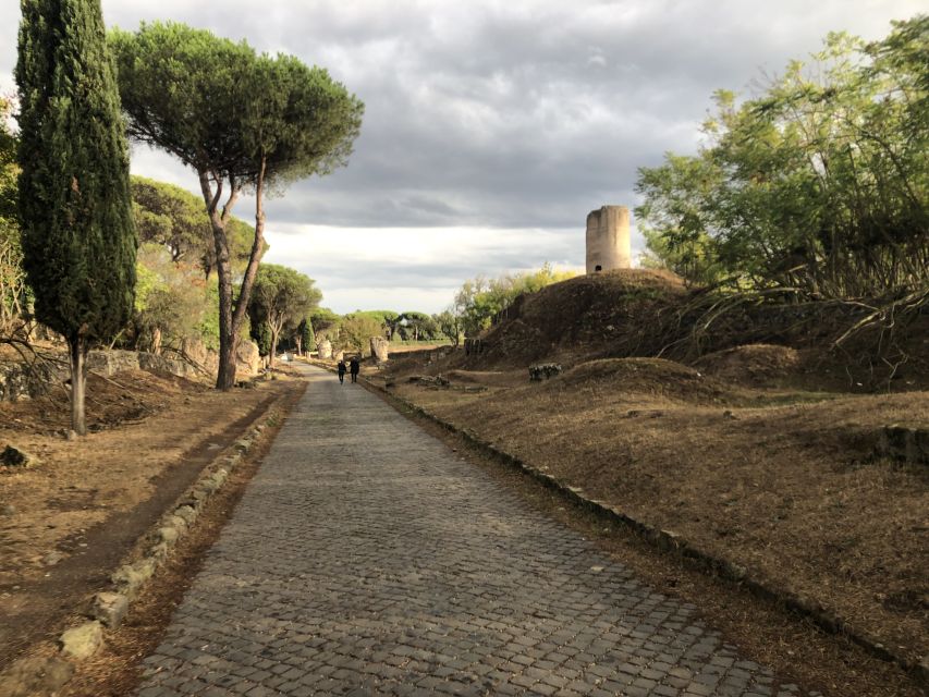 Rome: Appian Way E-Bike Tour Catacombs, Aqueducts & Picnic - Egeria, L’Acqua Santa di Roma: the picnic or aperitif that makes it stick