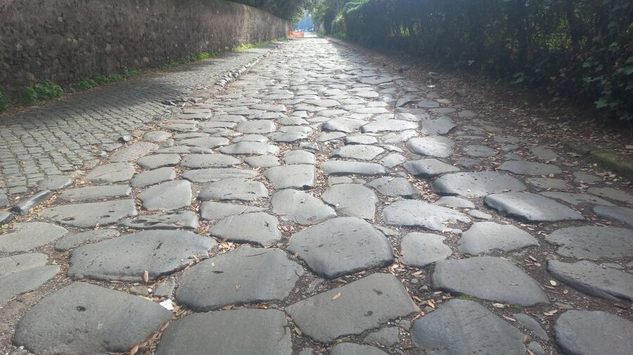 Rome: Appian Way Golf Cart Tour with Roman Catacombs Entry - Tomb of Cecilia Metella: A Dramatic Stop That Helps You Visualize the Empire