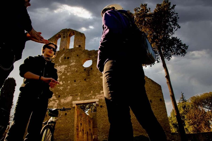 Rome: Appian Way Underground Catacombs Bike Tour with Lunch - Who should book this tour, and who might skip it