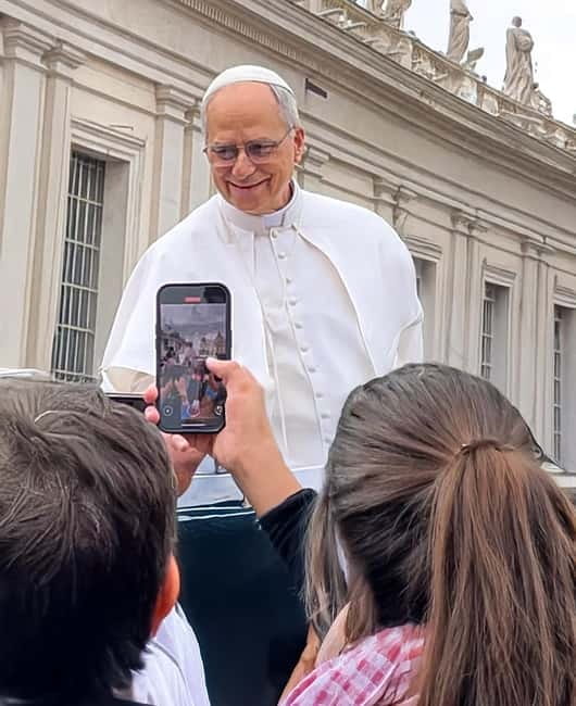 Rome: Audience Pope Leo XIV with guided tour - Meeting on Via della Conciliazione: Getting Your Bearings Fast