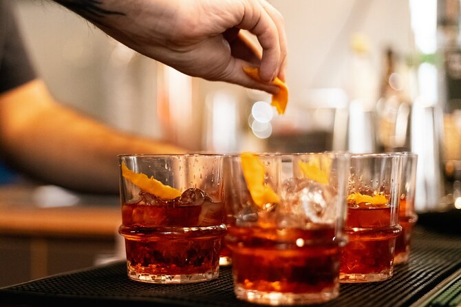 Rome Bar Crawl: Interactive Night Tour with Games and Karaoke - Games and karaoke: what makes it more than a standard bar hop