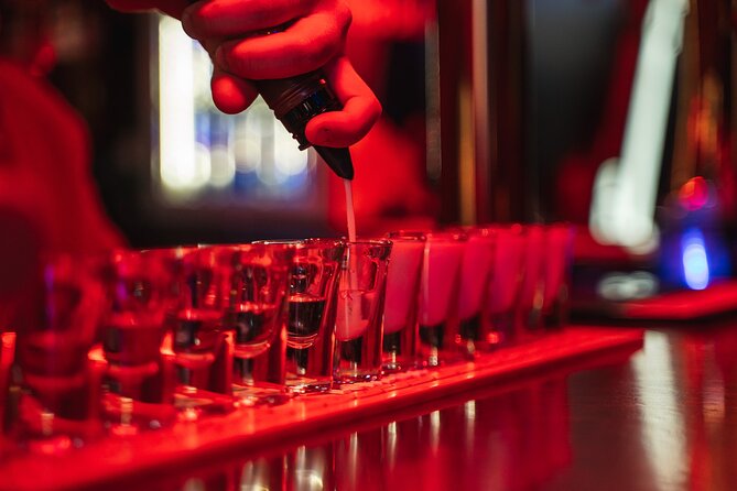 Rome Bar Crawl: Interactive Night Tour with Games and Karaoke - Guides matter: the difference between a tour and a good night