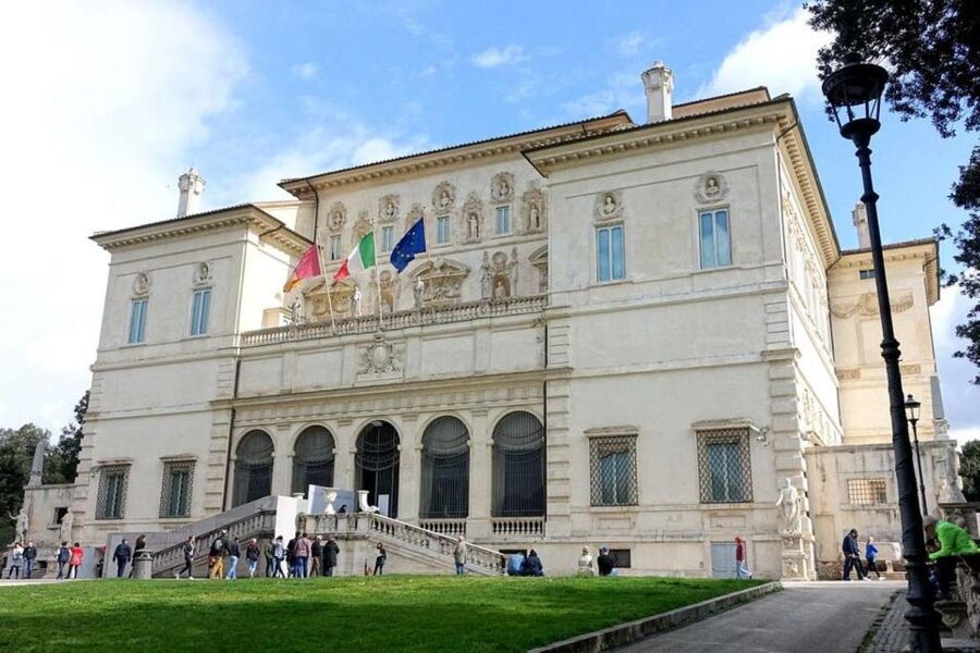 Rome: Borghese Gallery Small Group Guided Tour - How the group tour format keeps the viewing focused