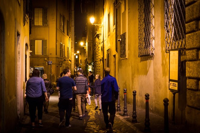 Rome by Night Walking Tour - Legends & Criminal Stories - Inquisition Tales and Street-Corner Fear: The Stories That People Remember