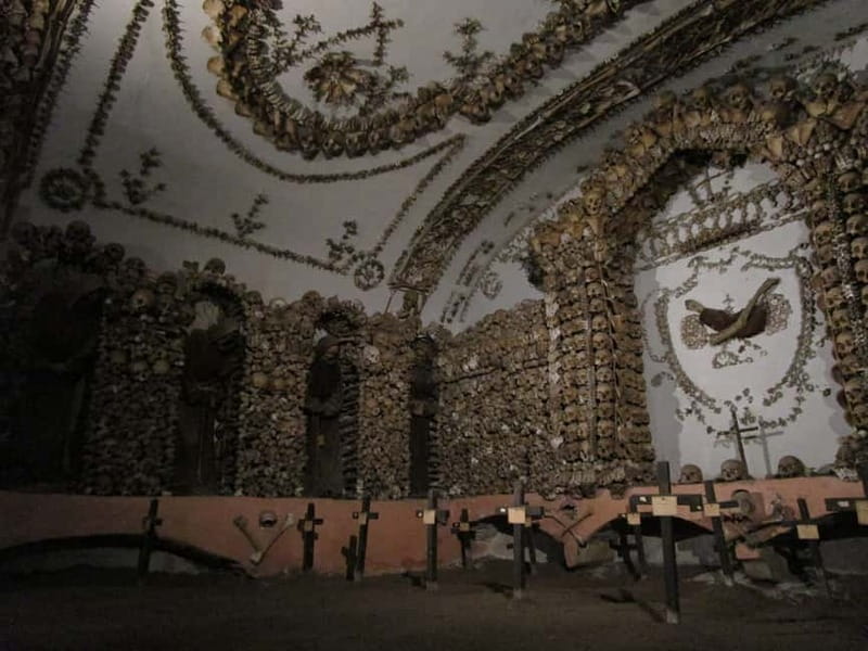 Rome: Capuchin Crypts Skip-the-Line Ticket and Tour - Getting there: Via Vittorio Veneto 27 to start the clock
