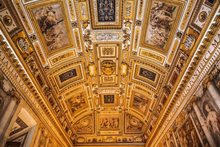 Rome: Castel Sant’ Angelo Ticket and Audio Guide - The Mausoleum of Hadrian: how to enjoy the cylindrical tomb without rushing
