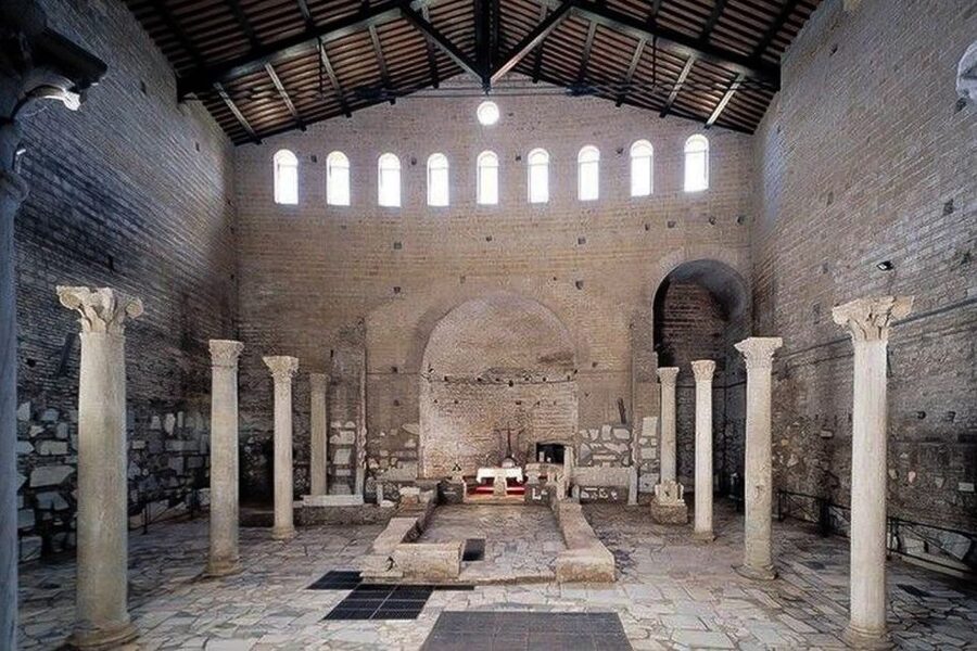 Rome: Catacombs of Domitilla Entry Ticket & Guided Tour - The 30 Minute Guided Walk: Pace, Language, and Group Size