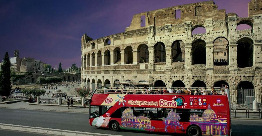Rome: City Highlights Open-Top Bus Night Tour - Colosseum photos, which side to choose and why