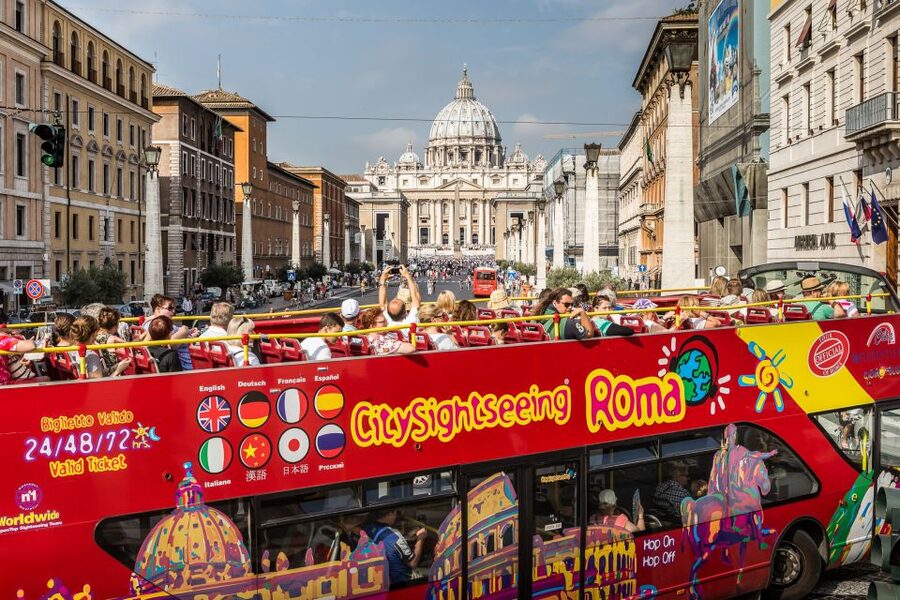 Rome: City Sightseeing Hop-on Hop-off Bus with Audioguide - Audio guide, Wi-Fi, and the reality of onboard commentary