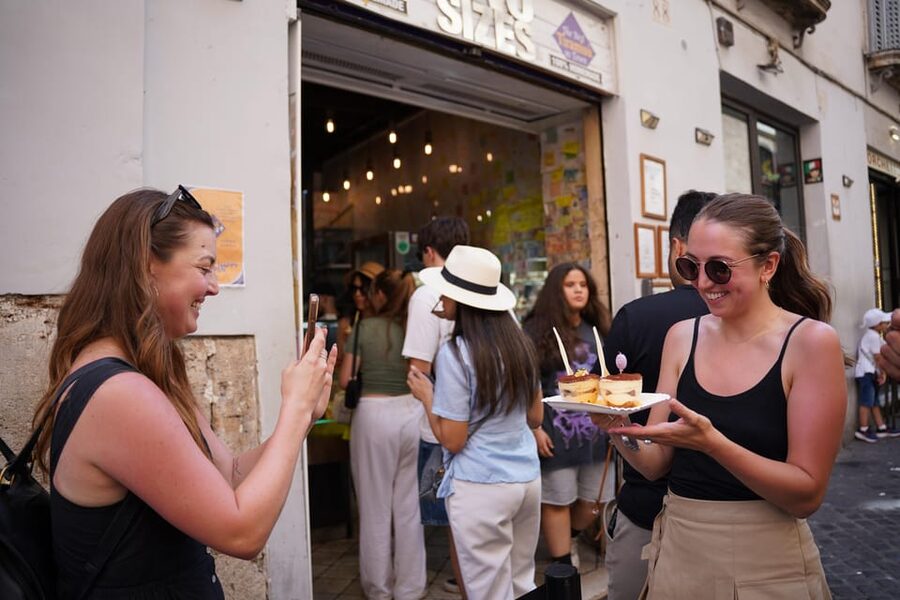 Rome: City Tour by Vespa with Pictures and Sweets Tastings - Key highlights at a glance