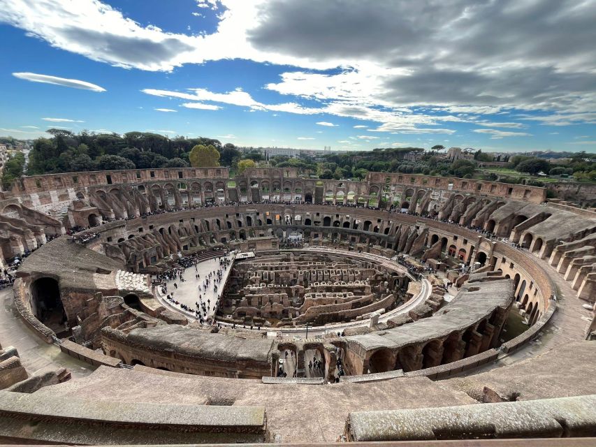 Rome: Colosseum and Ancient Rome Guided Walking Tour - Meeting up and getting through Colosseum security fast