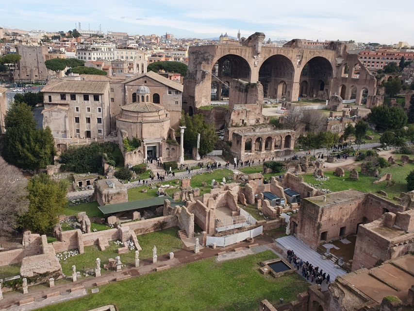 Rome: Colosseum Arena Floor, Roman Forum & Palatine Tour - Starting at Arco di Costantino, then into restricted Colosseum access