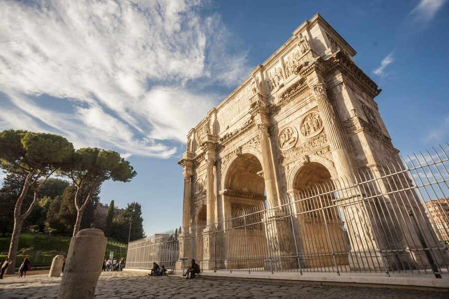 Rome: Colosseum, Forum, Palatine Hill Entry & Audioguide App - How the Downloadable Audio Guide App Actually Works While You Walk