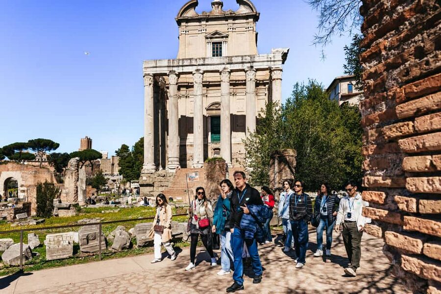 Rome: Colosseum, Forum & Palatine Hill Tour & Optional Arena - Key highlights to look for