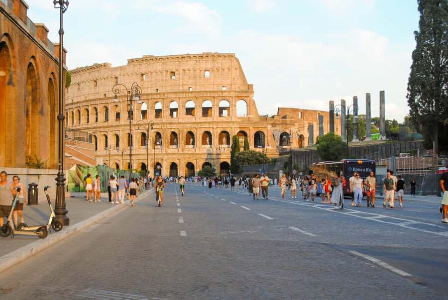 Rome: Colosseum, Forum & Palatine Hosted Entry Experience - Palatine Hill Views: The Walk Pays Off