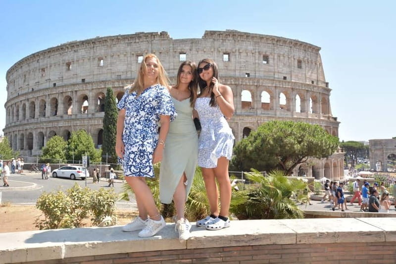 Rome: Colosseum, Forum & Palatine Hosted Entry Experience - Who Should Book This Hosted Entry?