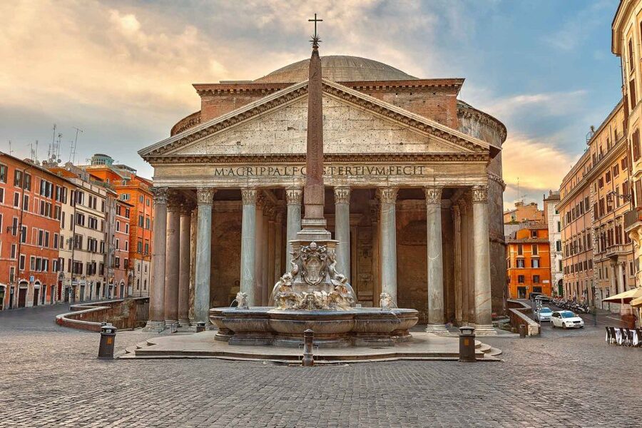 Rome: Colosseum & Forum Small Group Tour with Palatine Hill - Guides and headsets: what makes the tour feel smooth