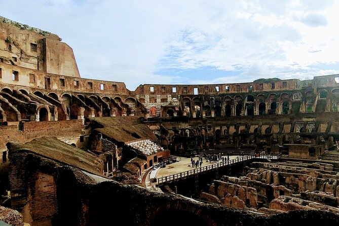 Rome: Colosseum Guided Tour with Roman Forum and Palatine hill - Entering the Colosseum: What the Guide Adds in the First Hour