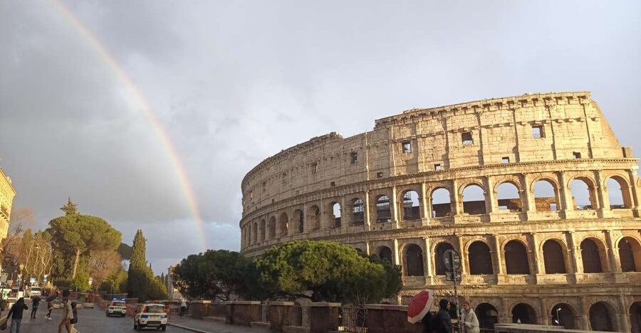 Rome: Colosseum, Palatine Hill, & Roman Forum Walking Tour - Key things to know before you go