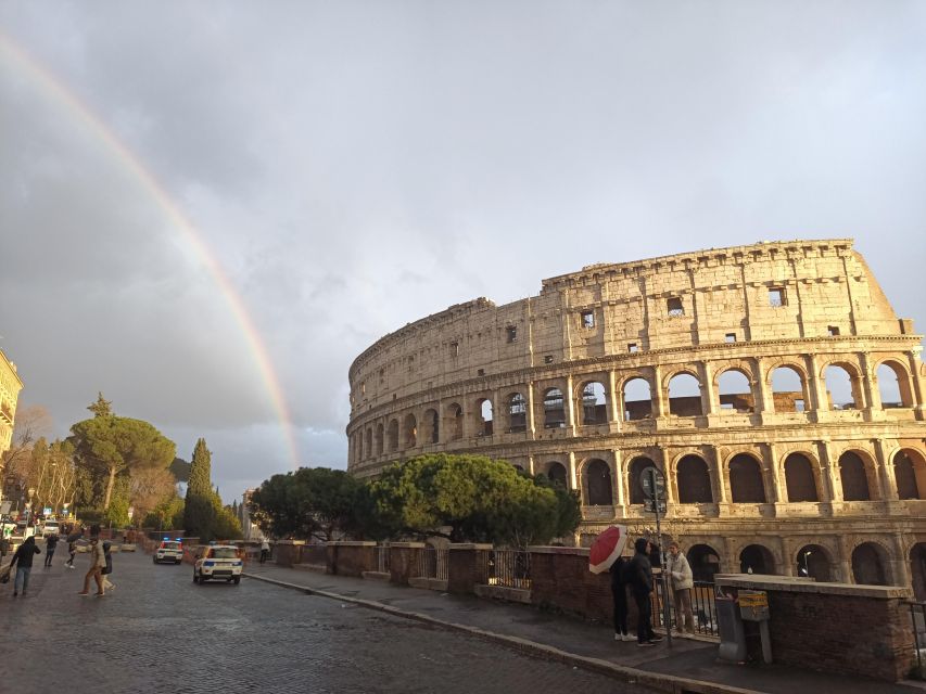 Rome: Colosseum, Palatine Hill, & Roman Forum Walking Tour - Meeting point, security, and how to not waste your first 10 minutes