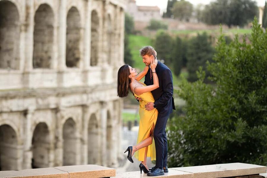Rome: Colosseum Private Photoshoot - Why a private Colosseum photoshoot beats selfies