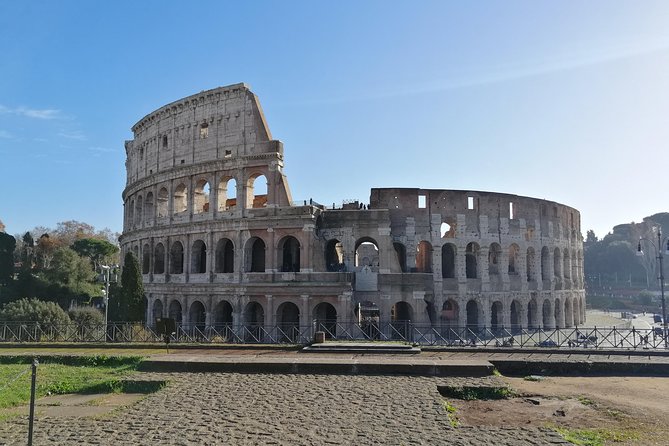 Rome: Colosseum, Roman Forum and Palatine Hill Private Tour - Raphael’s Apartments for Julius II: Art Meets Ancient Power